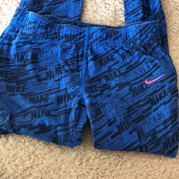 Nike Leggings. Gently used - Picture 1 of 2